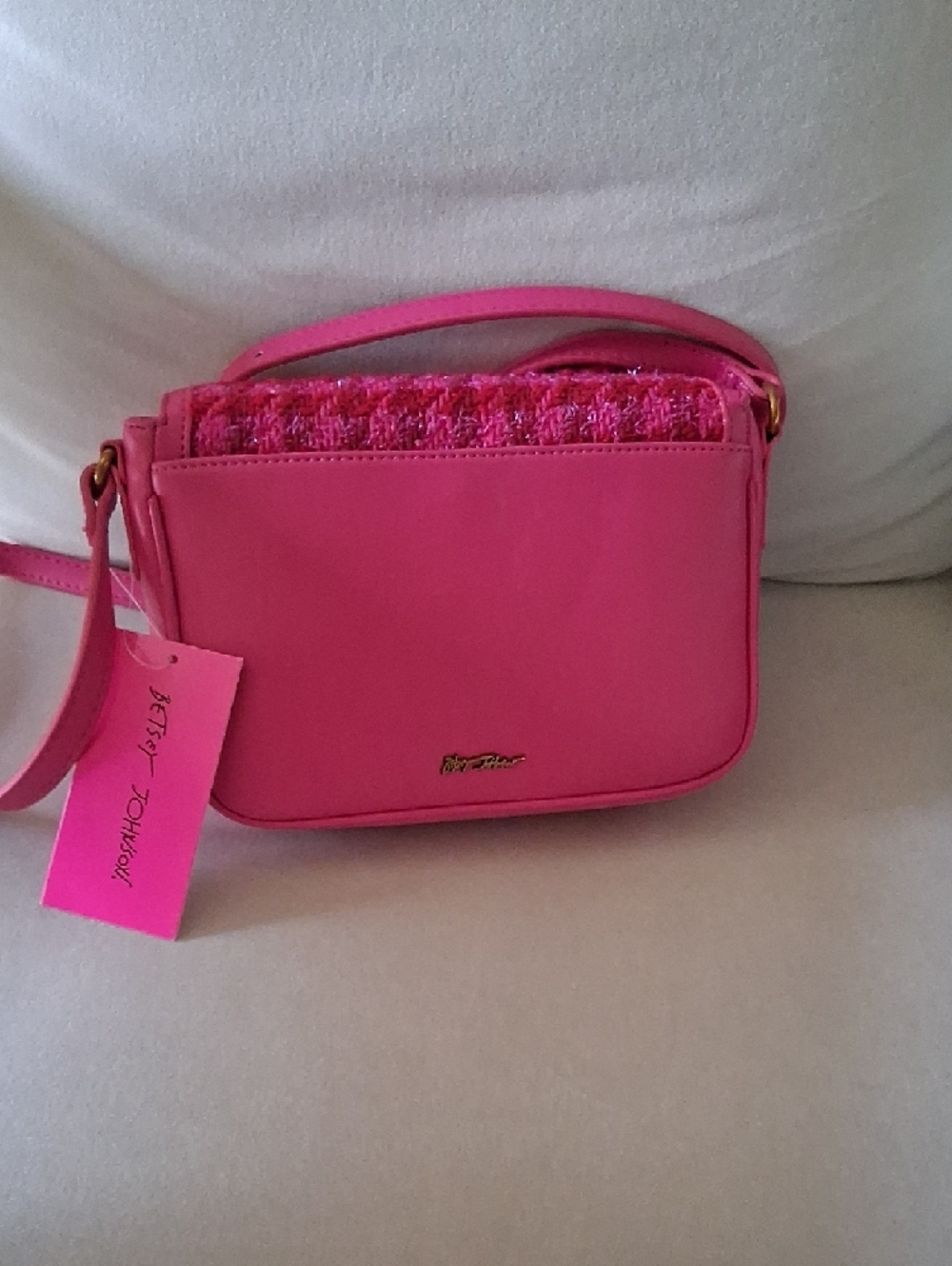Betsey Johnson Hot Pink Tweed Crossbody Bag - Picture 2 of 3